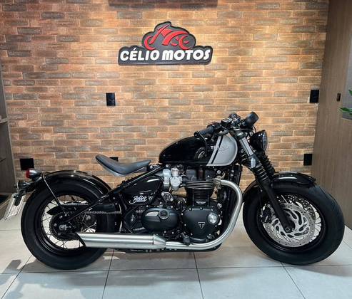 TRIUMPH BONNEVILLE BOBBER 1200 